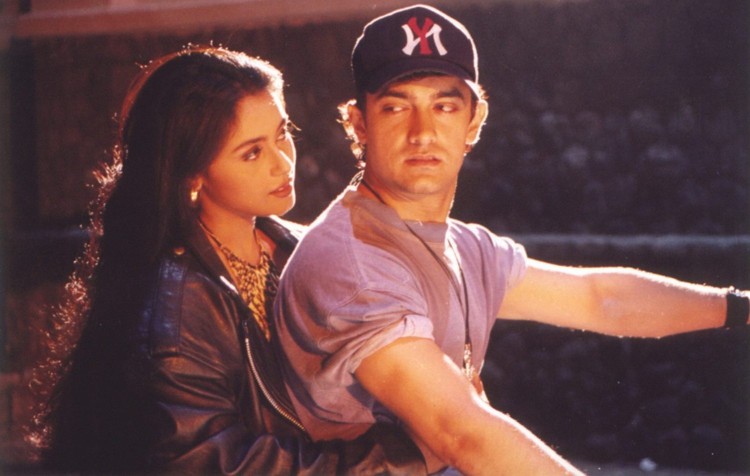 دانلود فیلم هندی Ghulam 1998