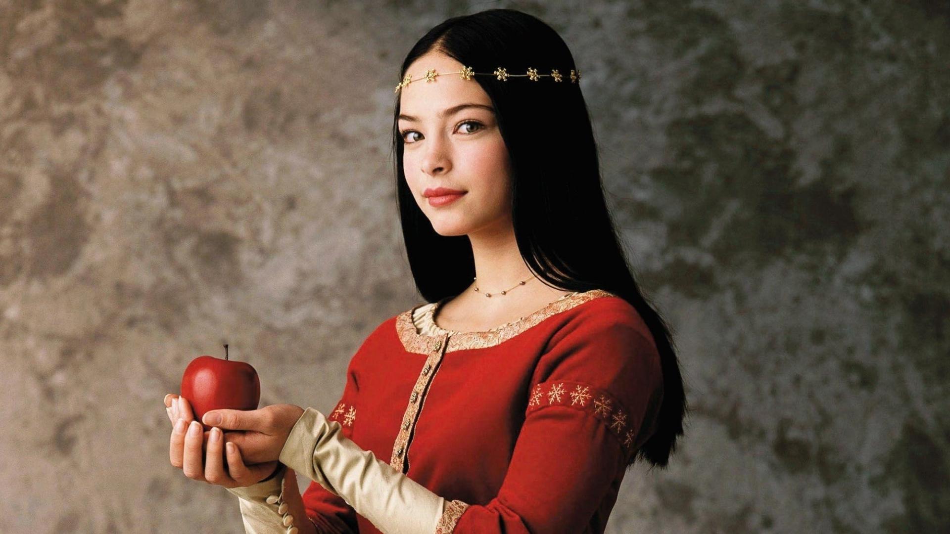 دانلود فیلم Snow White: The Fairest of Them All 2001