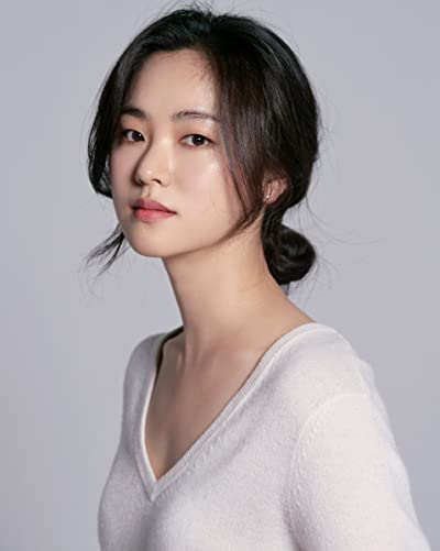 Jeon Yeo-bin