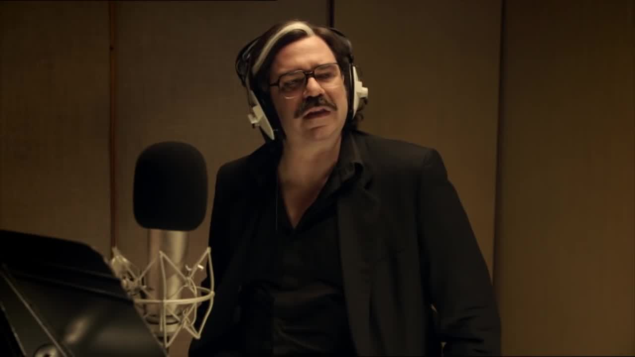 دانلود سریال Toast of London