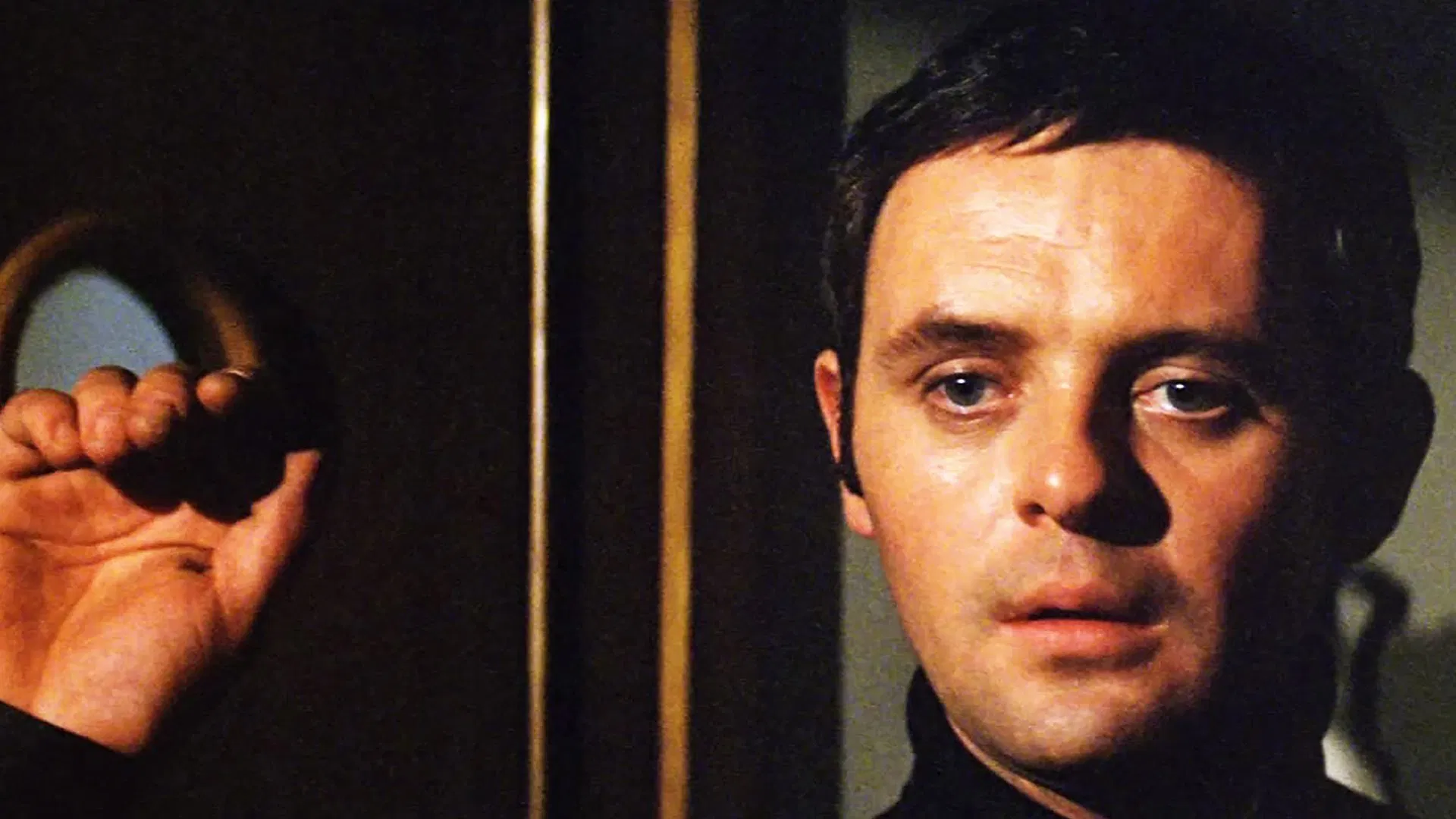 دانلود فیلم When Eight Bells Toll 1971