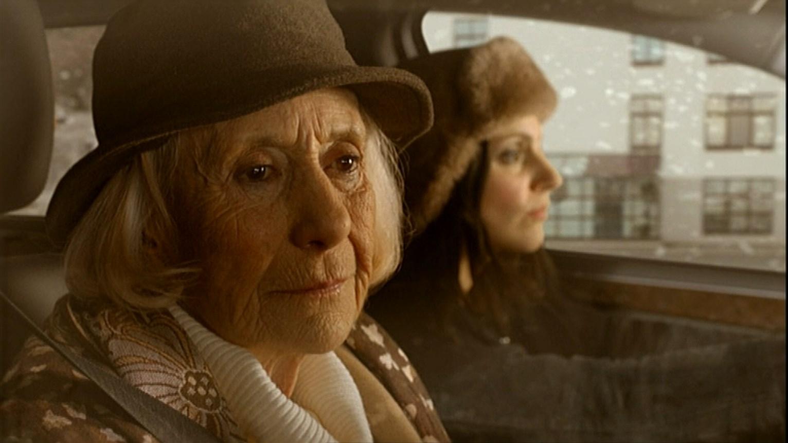 دانلود فیلم Am Ende die Hoffnung 2011