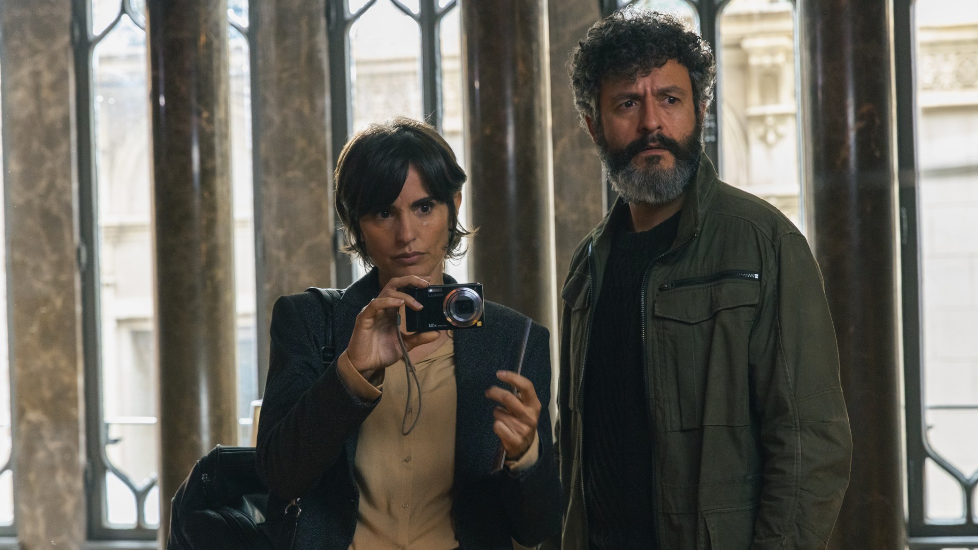 دانلود سریال City of Shadows